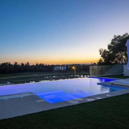 Lightbooking Jerez Montecastillo * Jerez de la Frontera